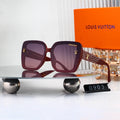 Louis vuitton Sunglasses with Diamond-Embedded Temples 0903