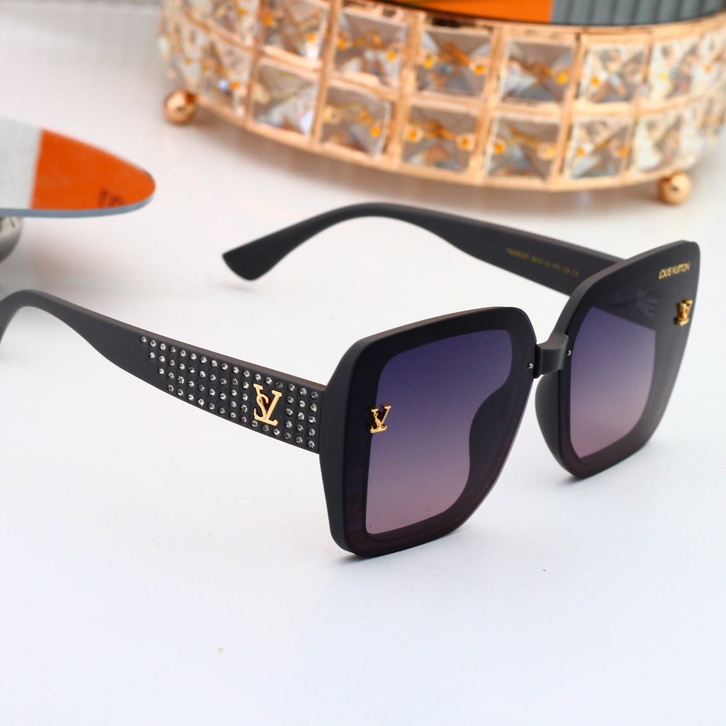 Louis vuitton Sunglasses with Diamond-Embedded Temples 0903