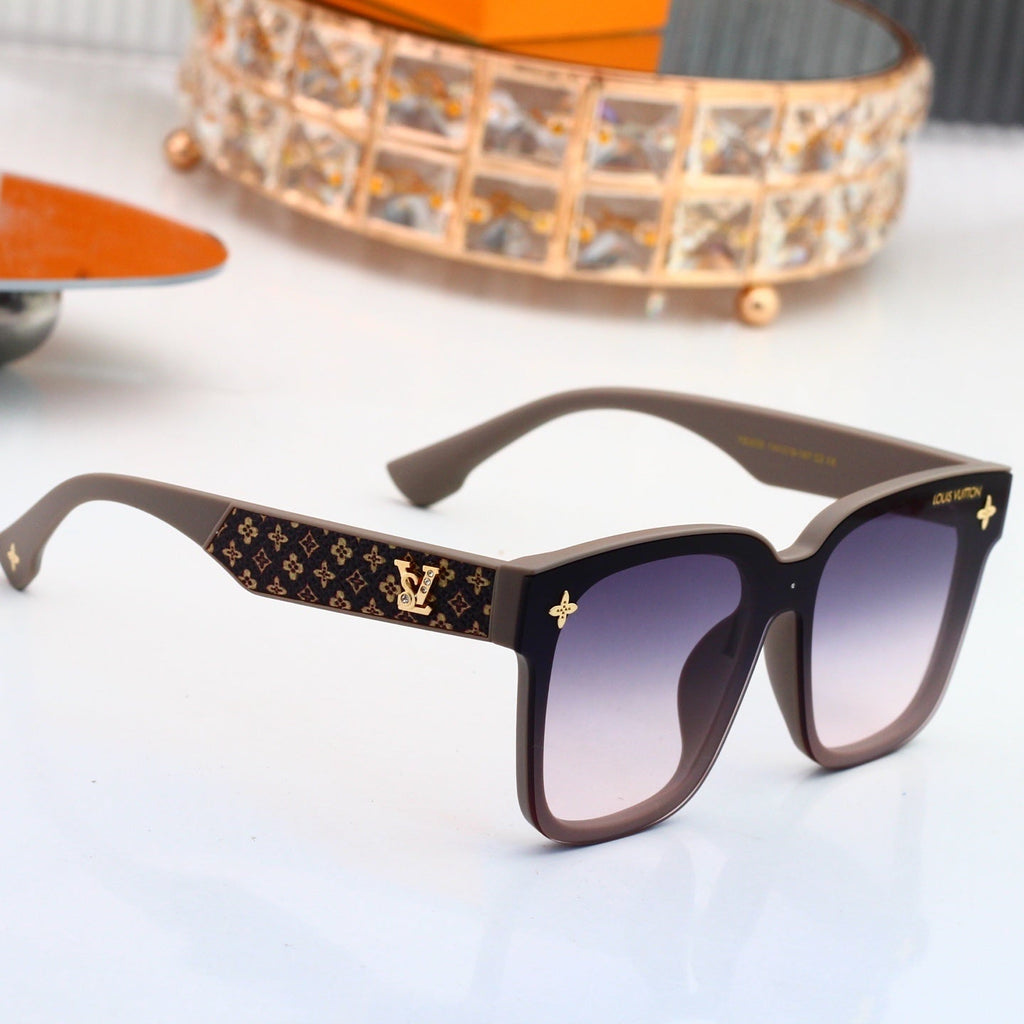 Louis vuitton Oversized Sunglasses with Monogram Temples 4037