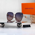 Louis vuitton Oversized Sunglasses with Diamond Flower  0915