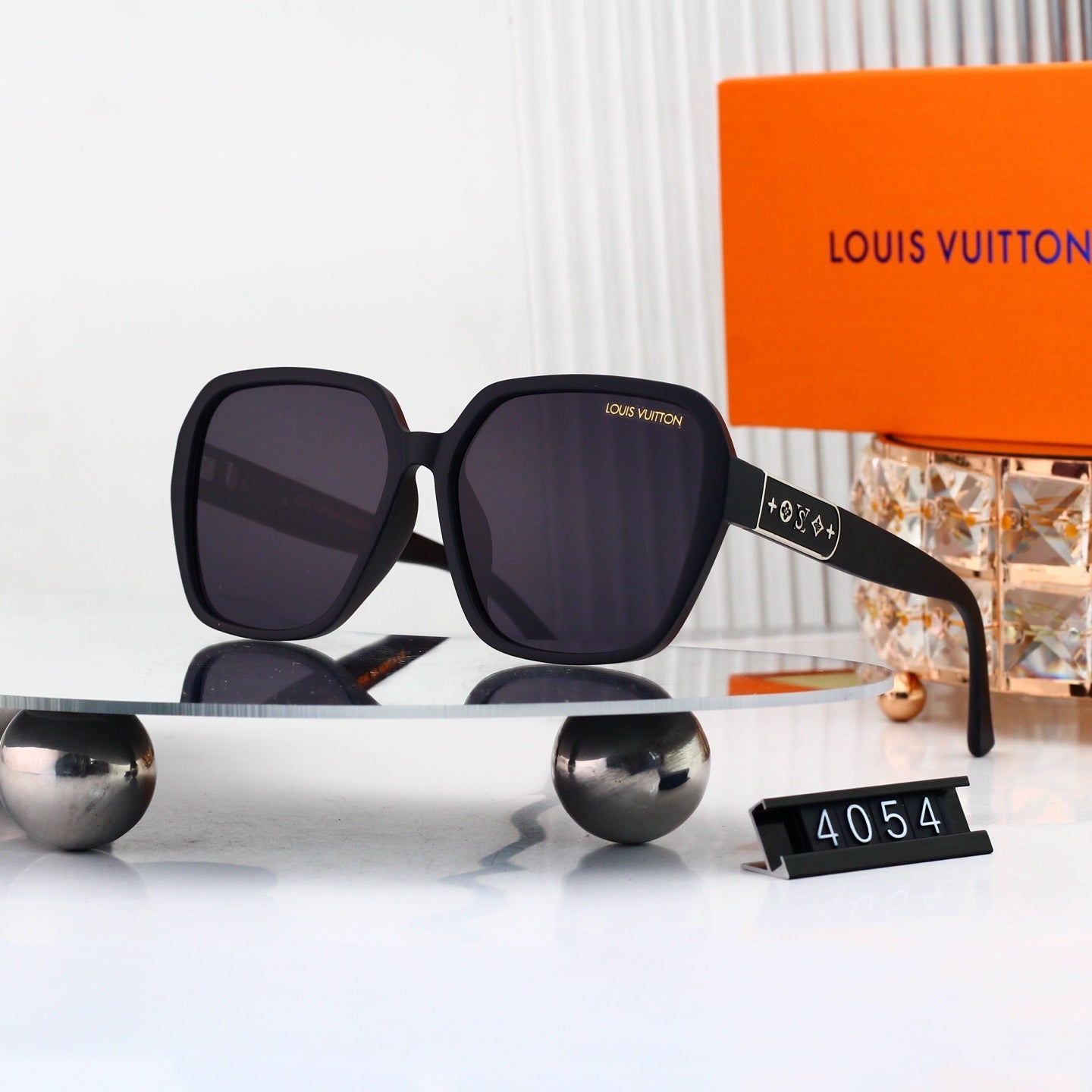 Louis vuitton Monogram Temples Oversized Sunglasses 4054