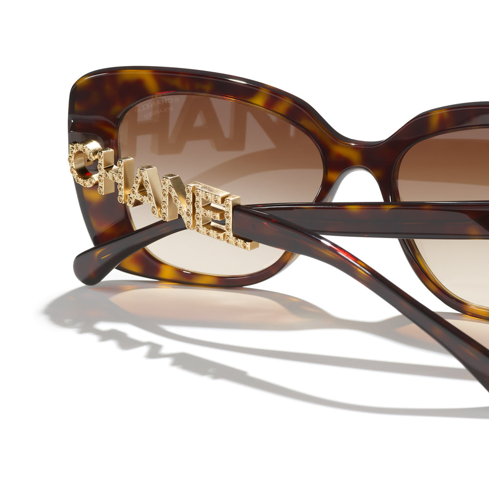CHANEL 5422B