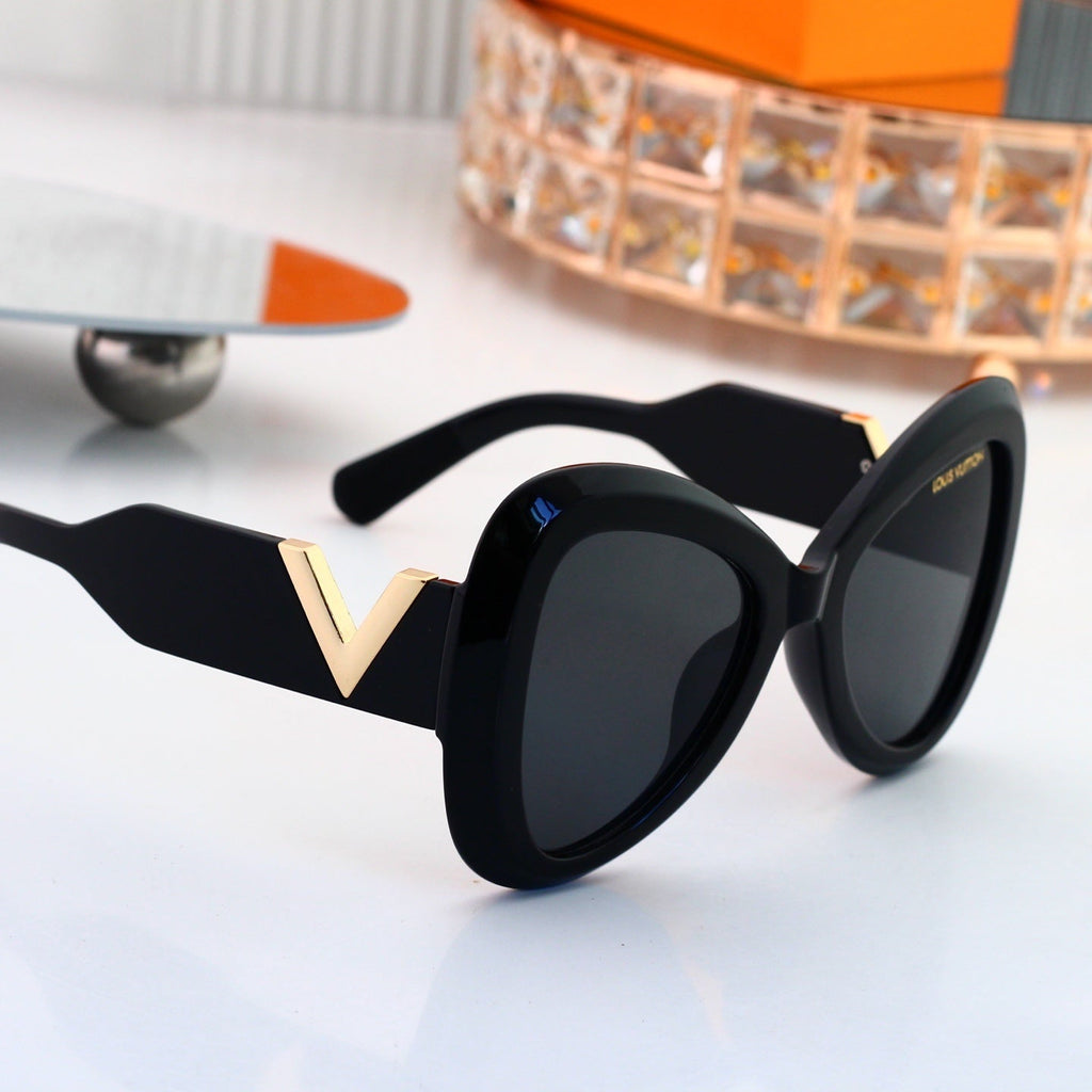 Louis vuitton Cat Eye Sunglasses 4362
