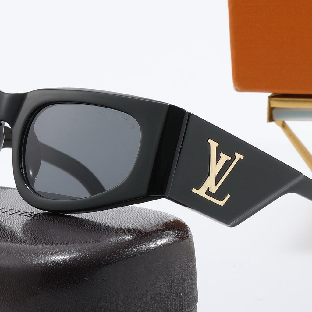 Louis vuitton Vintage Cat-Eye Bold Frame Sunglasses with Metal Detail (Model 4191)