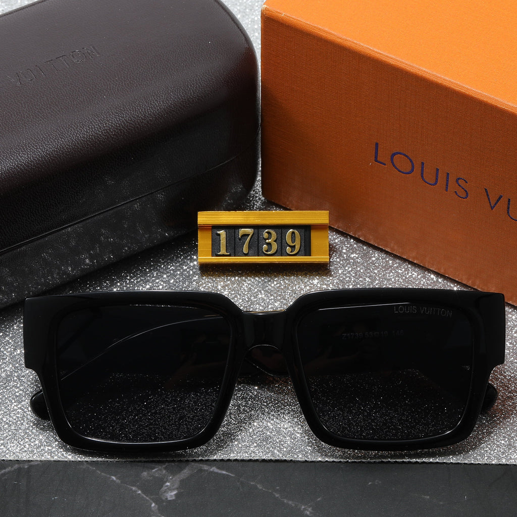 Louis vuitton Trendy Square Bold Frame Sunglasses with Metal Detail (Model 1739)